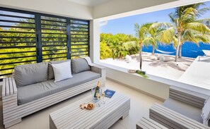 Terrace/patio - Villa Sea Breeze - Five Bedroom Villa, Sleeps 10 (Sint Willibrordus)