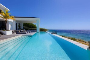 Pool - Luxury villa with private beach and sea view - Coral Estate (Sint Willibrordus)