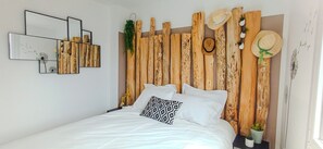 Bügeleisen/Bügelbrett, Internetzugang, Bettwäsche