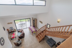 Televisor i taula de tennis de taula 