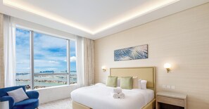 Apartment, Sea View - LUX Iconic Views at Palm Tower Suite 6 (Dubai)