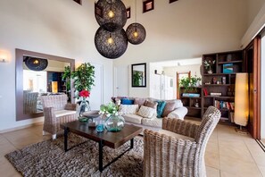 Interior - Tropical family villa with sea view and pool - Coral Estate (Sint Willibrordus)