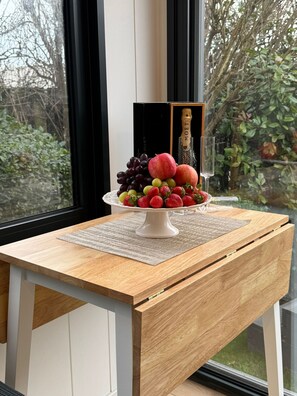 Apartment | Living area - Old Mill Tiny Homes (Yarm)