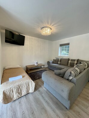 Deluxe Apartment | Living area - Old Mill Tiny Homes (Yarm)