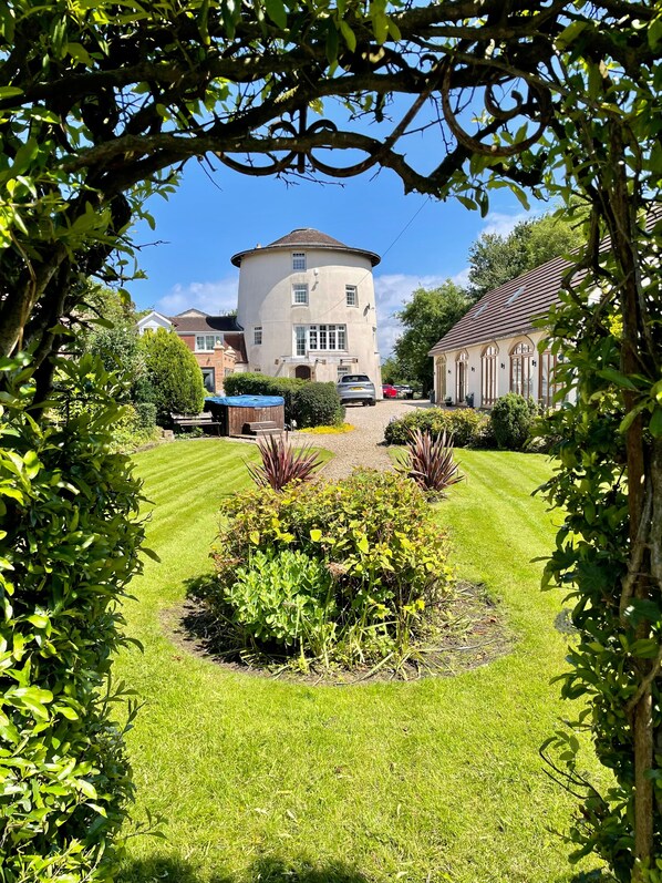 Exterior - Old Mill Tiny Homes (Yarm)