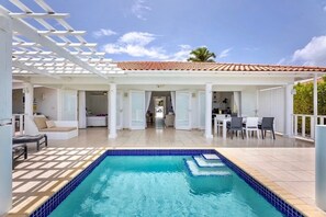 Pool - Stylish sea-view villa with private pool - Coral Estate (Sint Willibrordus)