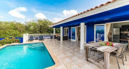 Villa Coral 701 - Three Bedroom Apartment, Sleeps 6