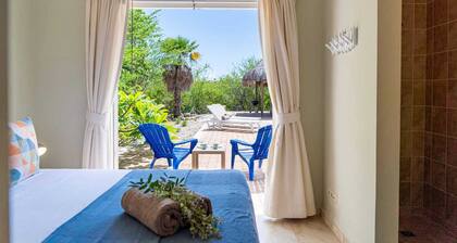 Serene garden villa with pool and sea breeze - Coral Estate