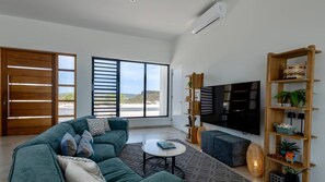 Living area - Luxury sea view villa with private pool - Coral Estate (Sint Willibrordus)