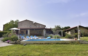 Villa, 3 soverom, privat basseng, hageutsikt | Basseng | Utendørsbasseng