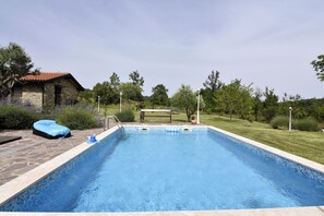 Villa, 3 camere da letto, piscina privata, vista giardino | Piscina | Piscina all'aperto