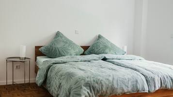 Bügeleisen/Bügelbrett, Bettwäsche