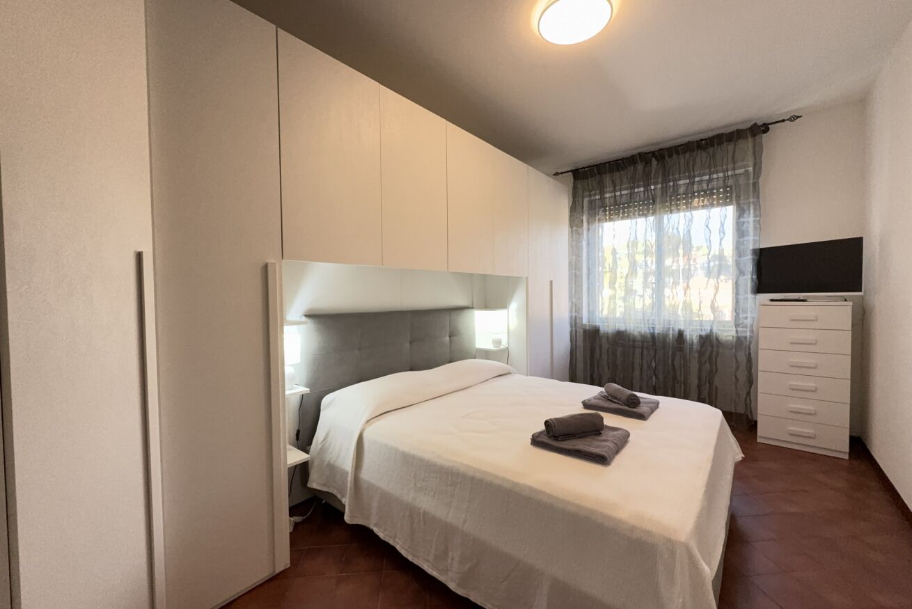 1 bedroom, iron/ironing board