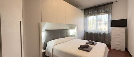 1 bedroom, iron/ironing board