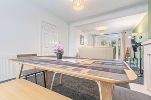 Casa, 5 dormitoris | Menjador