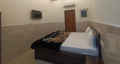 Hotel Krishnam Palace