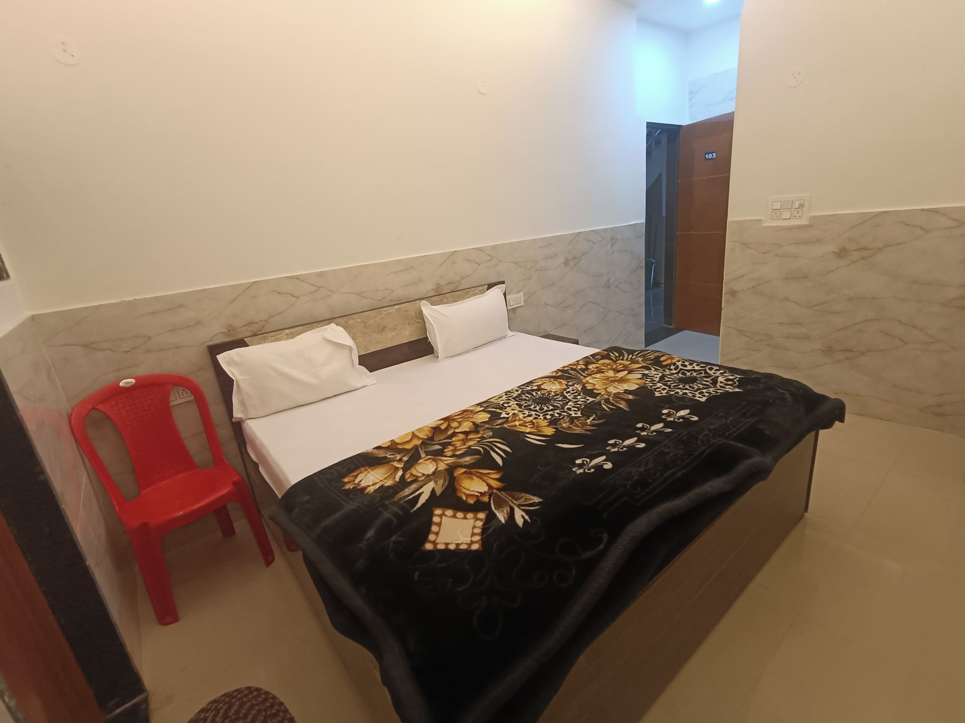 Premium bedding, desk, laptop workspace, soundproofing