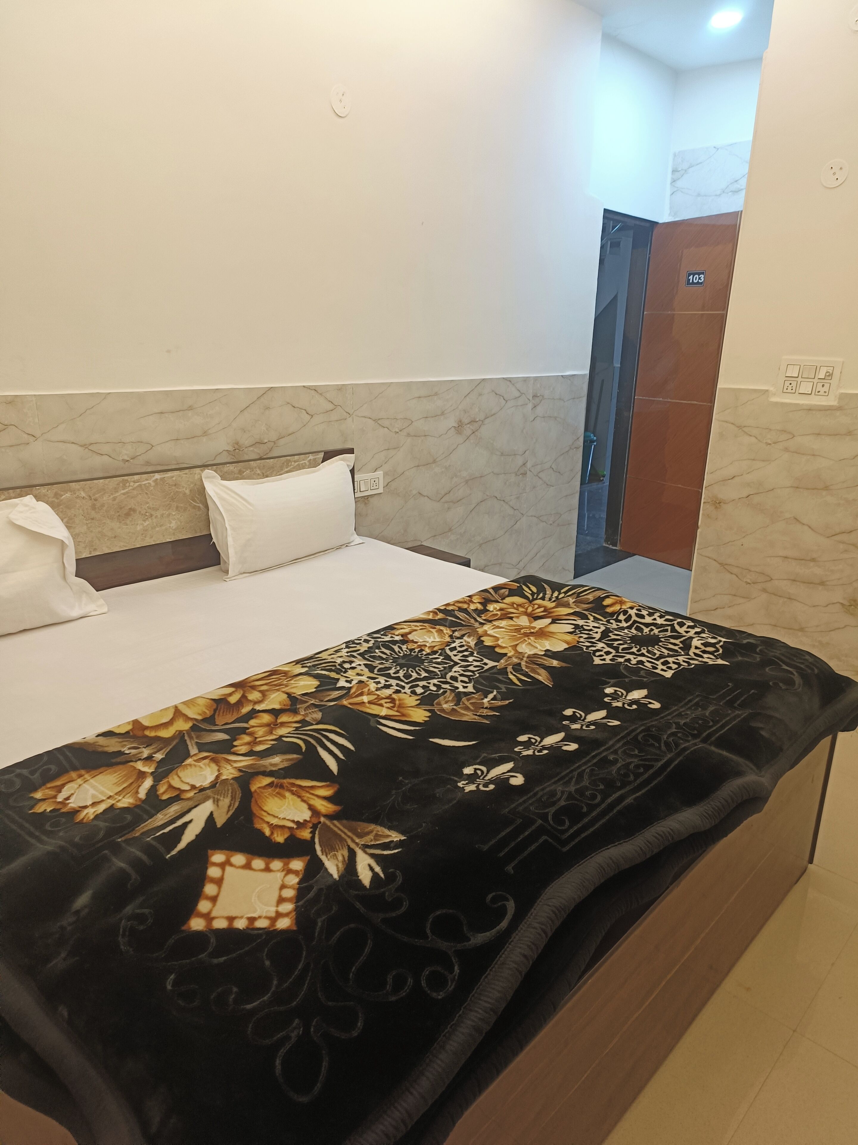 Premium bedding, desk, laptop workspace, soundproofing