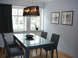 Dining - Apartment 'Johanna S, 65 sqm' in Weimar for up to 4 guests (Weimar)