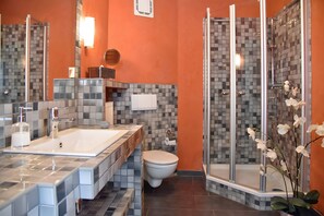 Shower - Apartment 'Richard W, 90 sqm' in Weimar – up to 8 adults (Weimar)