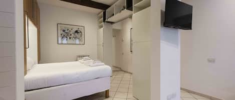 1 bedroom, iron/ironing board