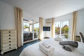 5 bedrooms, iron/ironing board, WiFi, bed sheets - Villa Parcelas Del Golf | Private Pool Family Marbella Escape (Marbella)
