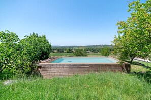 Pool - Casa Lounell: Pool, Spa, Sauna & Games Room in the Tarn Countryside (Graulhet)