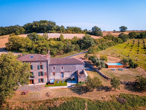 Casa Lounell: Pool, Spa, Sauna & Games Room in the Tarn Countryside