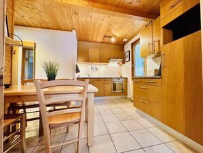 Private kitchen - Center Gets - Private garden - 2-minute walk to the slopes (Les Gets)