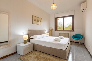 1 bedroom, iron/ironing board, free WiFi, bed sheets - Artemisia B2/12 by Wonderful Italy (Sirmione)