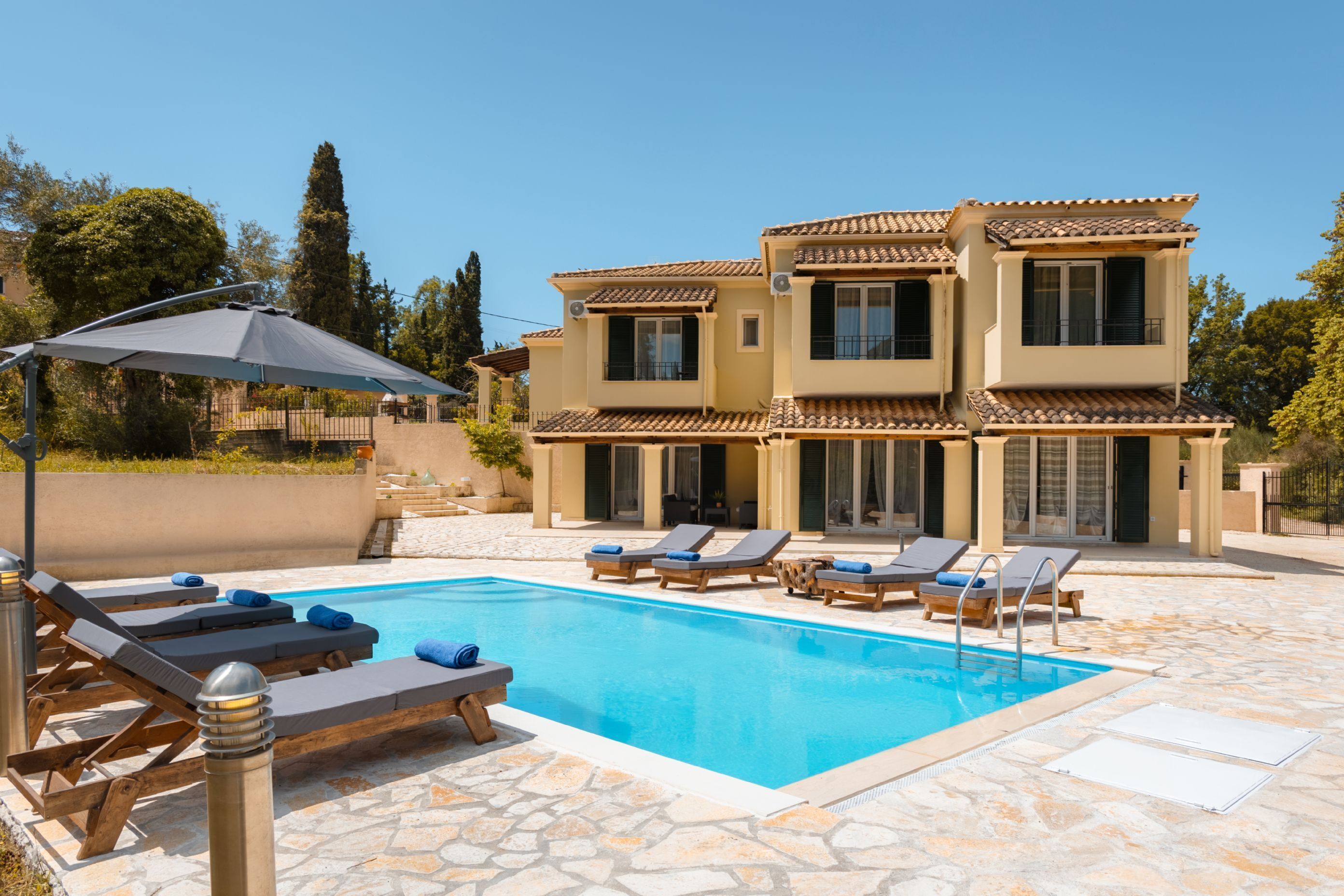 4 bedrooms