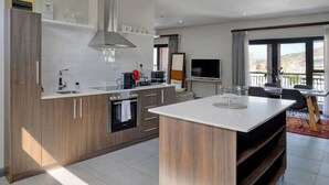 Ảnh chưa phân loại, 3 trong số 30 ảnh, nút