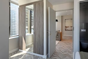 House - Stylish 1-bed Foreshore Apt Modern Comfort Views (Cape Town)