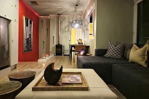 3 bedrooms - Bo-kaap Elegance Historic Luxury Mountain Views (Cape Town)