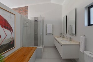 Casa, para fumantes | 2 quartos