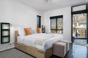 Apartment | 2 bedrooms - 8th Floor- Table Mountain Views Central Secure (Cape Town)