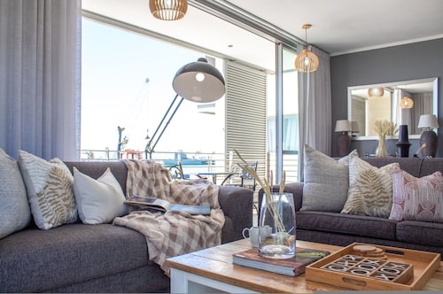 Spacious 2bed Harbor Haven V A Waterfront Canals