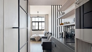 Unclassified image, 5 of 54, button - Modern Apt Co-working East City (Cape Town)