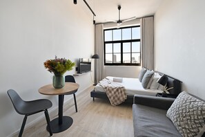 House | 1 bedroom - Modern Apt Co-working East City (Cape Town)