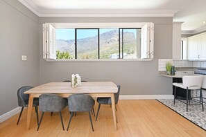 Apartment - Two Bed Table Mountain Spacious (Cape Town)