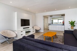 House | 3 bedrooms - Ocean Front Apartment w Sea Views Pleasant Ways (Cape Town)