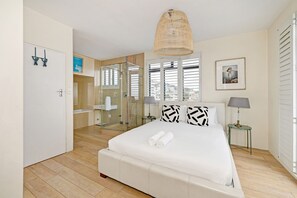 House - 2 Bed Bantry Bay City and Sea View 100m to Beach (Cape Town)