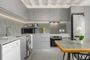 1 bedroom - Stylish 1bed Secure Mountain Views (Cape Town)