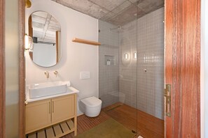 House, Smoking - Elegant Camps Bay One Bed Eco Pool Modern (Cape Town)