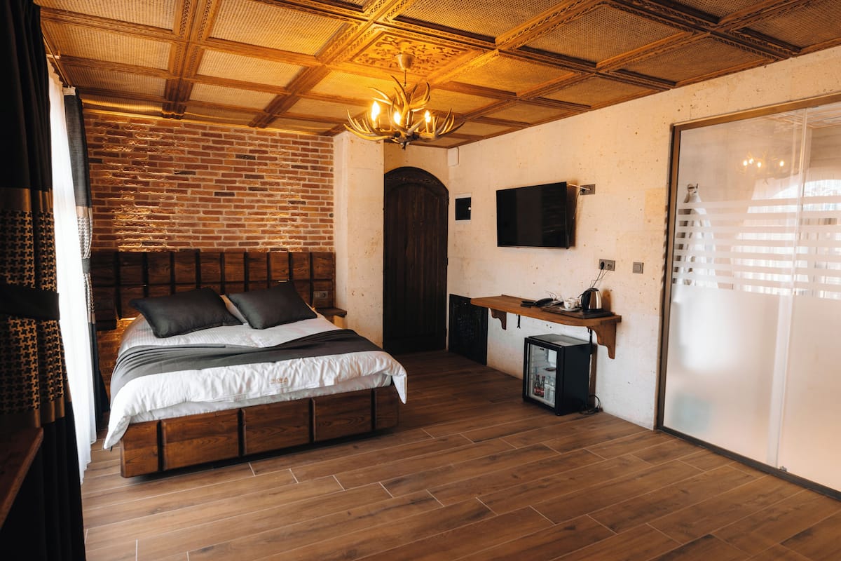 Standard Double Room | Premium bedding, memory-foam beds, minibar, iron/ironing board