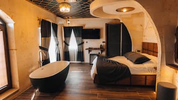 Literie de qualité supérieure, matelas mémoire de forme, minibar