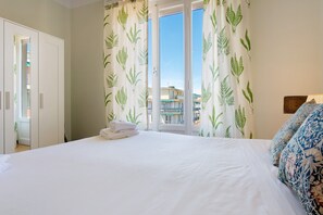 Iron/ironing board, WiFi - Apartment 'Casa La Perla' with Wi-Fi and Air Conditioning (Rapallo)