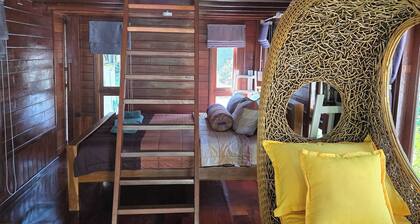 Peaceful Mountain Retreat in Ao Luek Tai