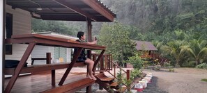 Hus - 1 soveværelse - ryger - udsigt til have | Overnatningsstedets område