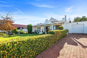 House (3 Bedrooms) | Interior - Winelands Getaway (Stellenbosch)